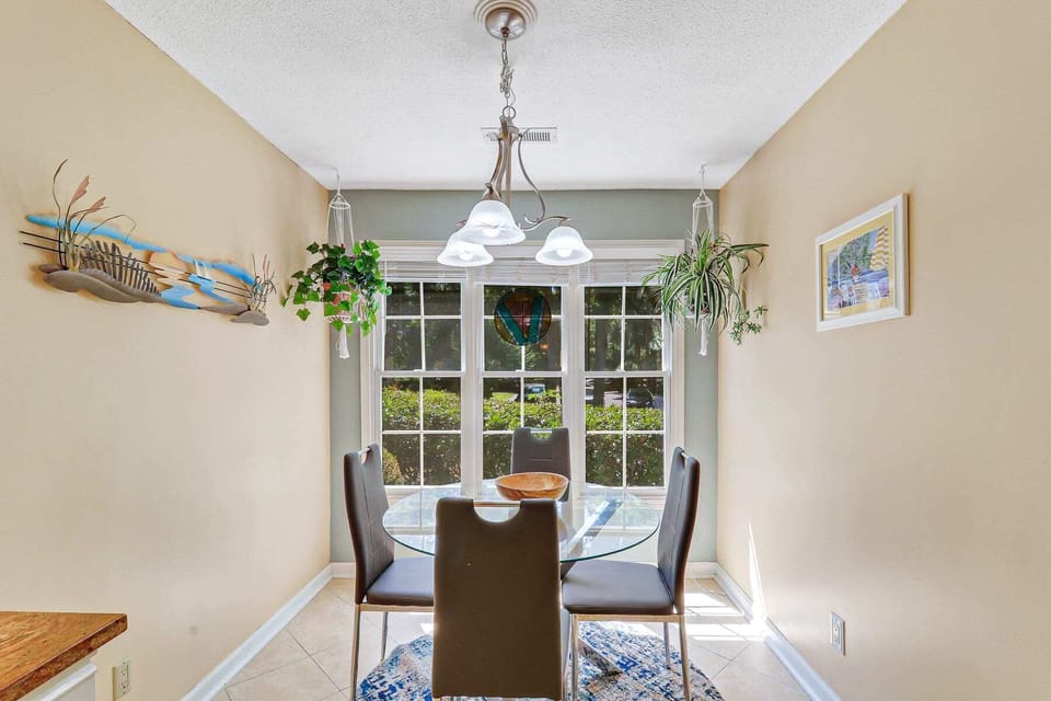 Breakfast Nook off of Kitchen