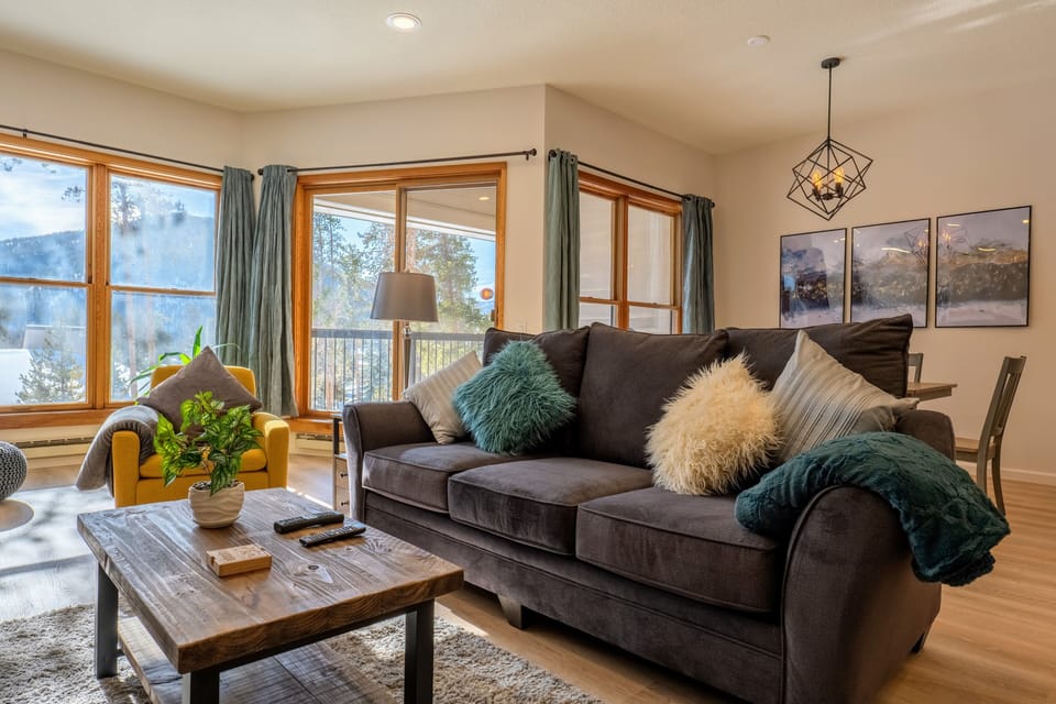 Living room - mountain views through large south-facing windows