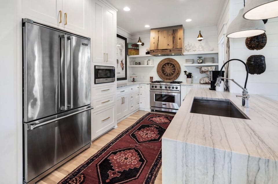 Well appointed kitchen with top of the line Viking appliances 