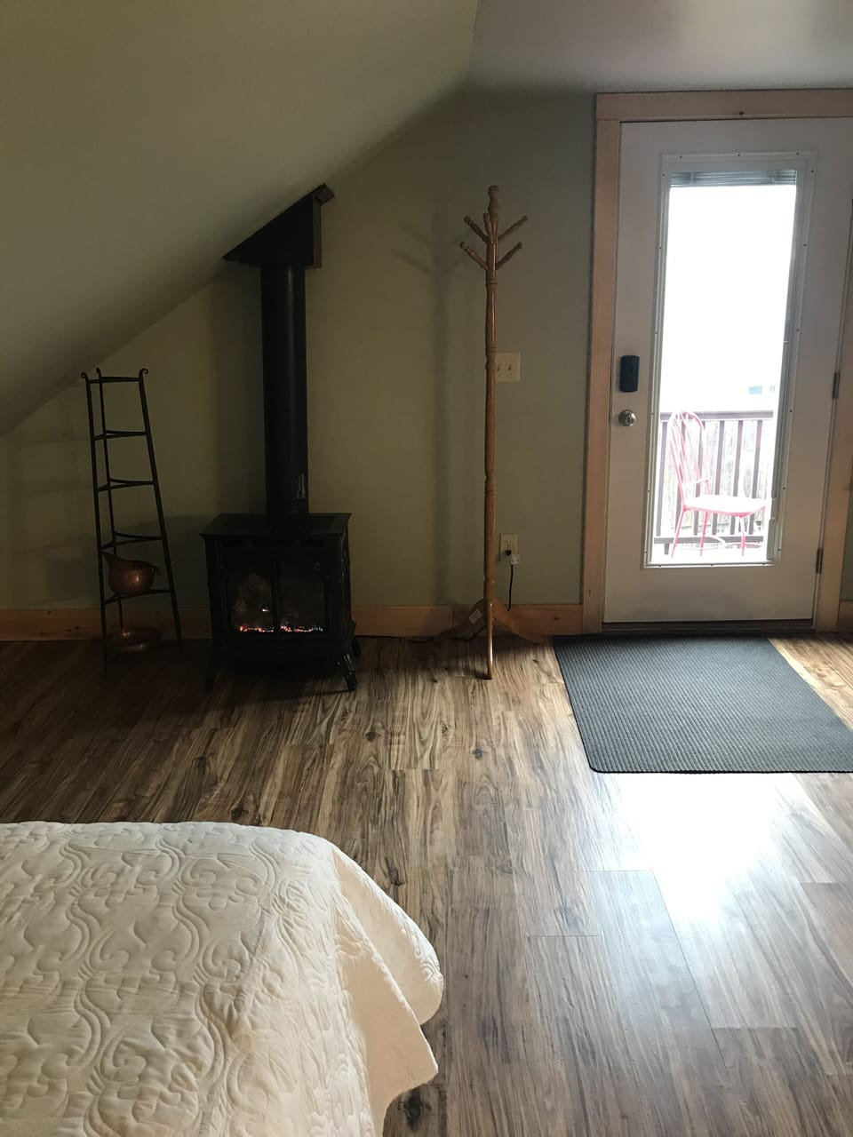Heating stove and entry door.