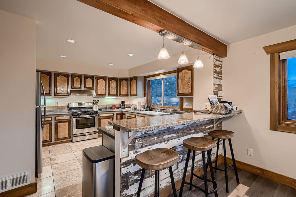 Enjoy conversations and connection at the bar!