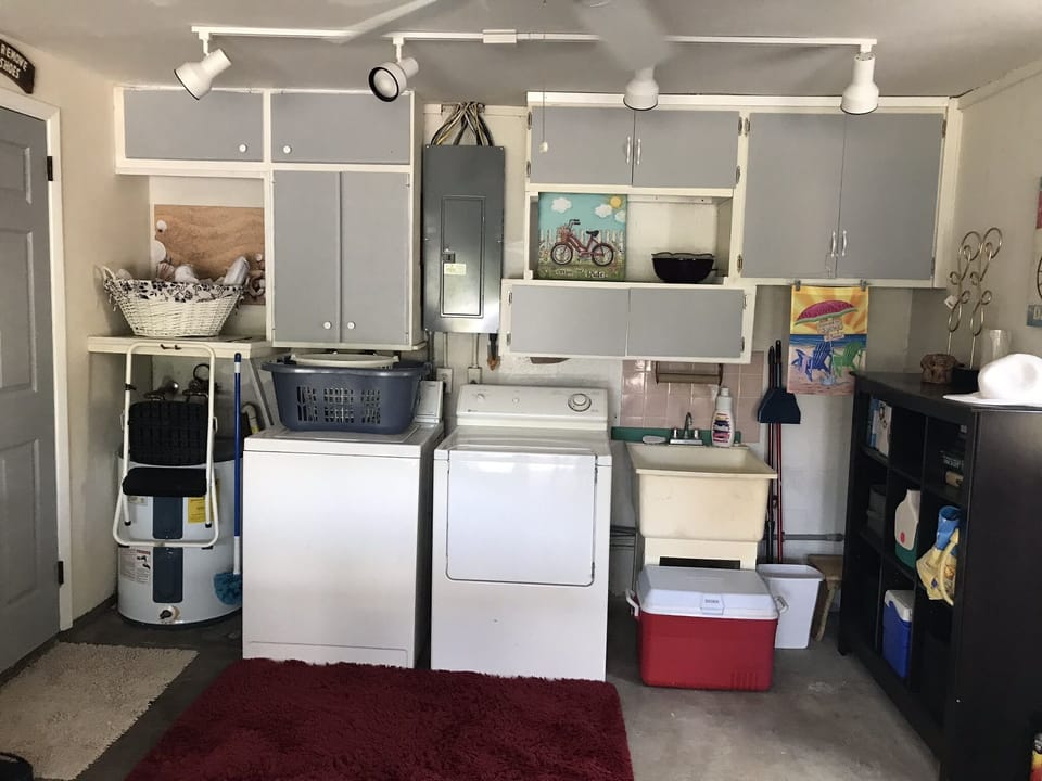 Garage with Washer and Dryer