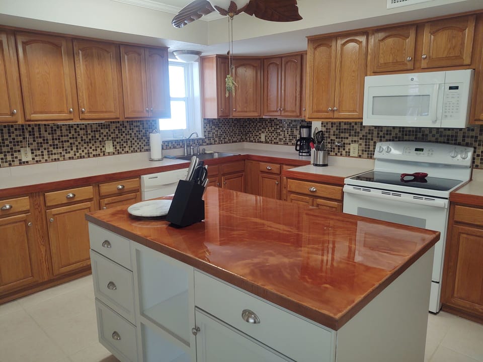Fully equipped kitchen with all you'll ever need...and more!