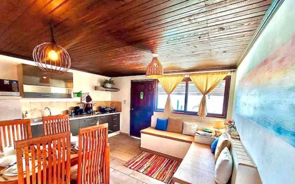 Living Room / Lounge