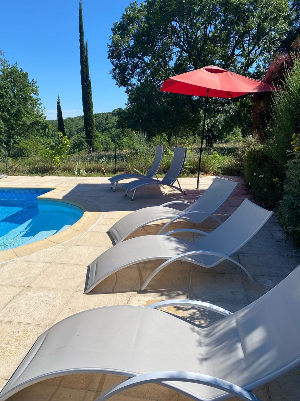 The seating area by the pool