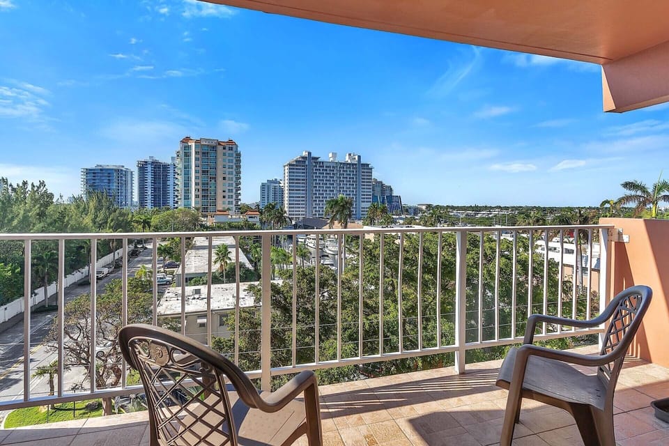Balcony with Seating