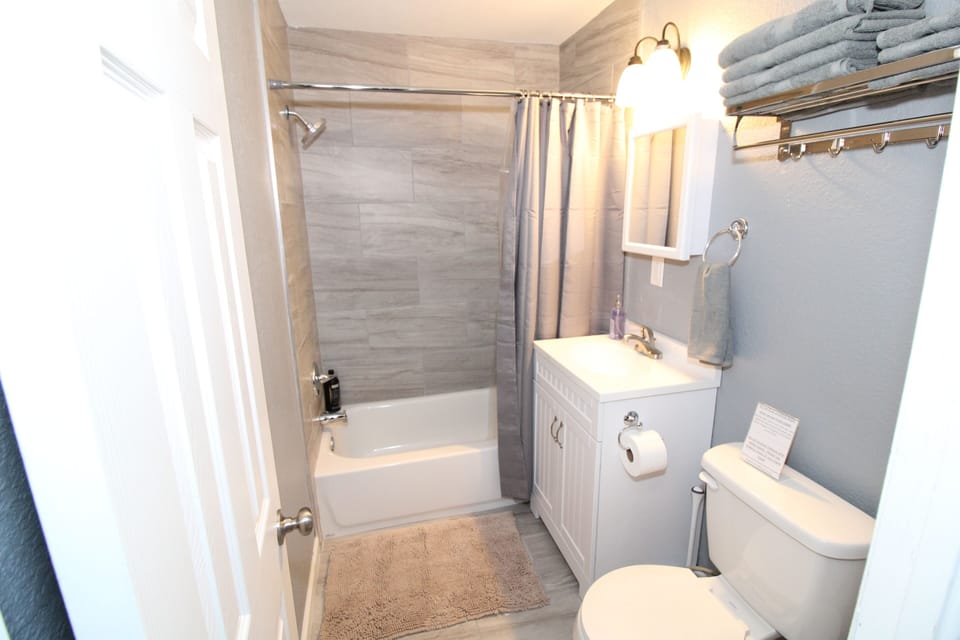 Full bathroom