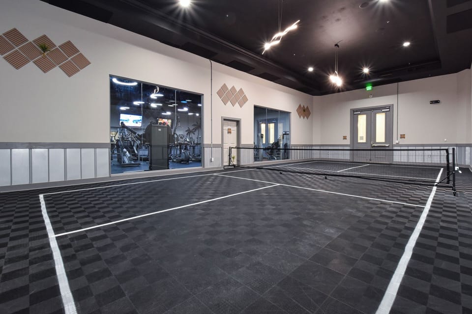 The Palms of Destin - Indoor Pickleball Court