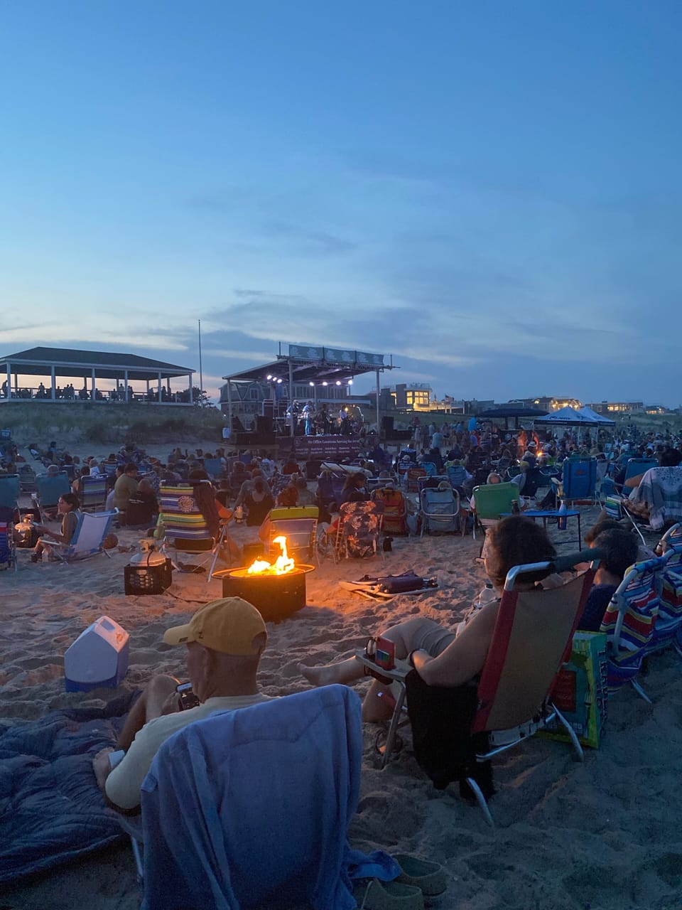Fire pit Friday within walking distance 