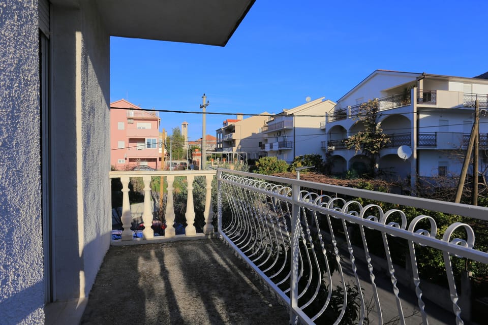 Balcony 2