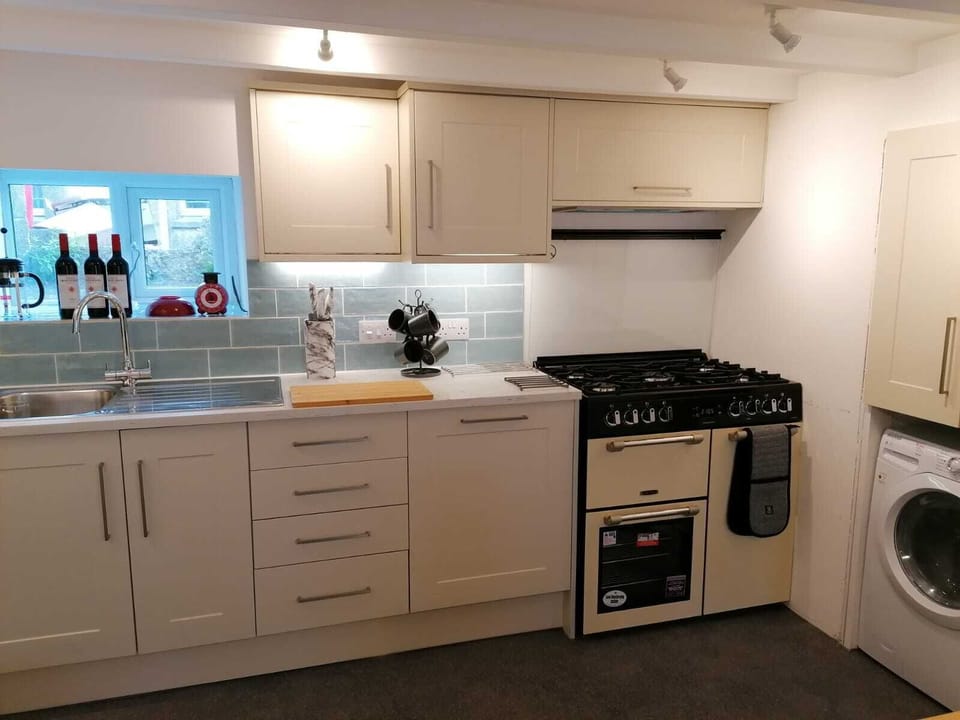 Kitchen with Range.