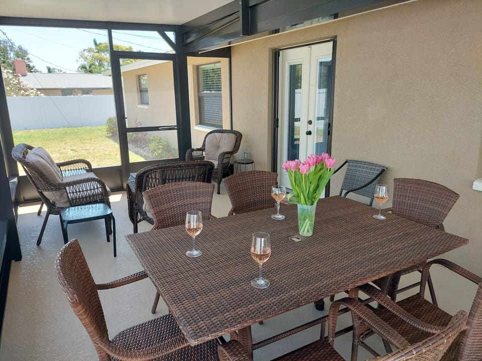 Outdoor dining