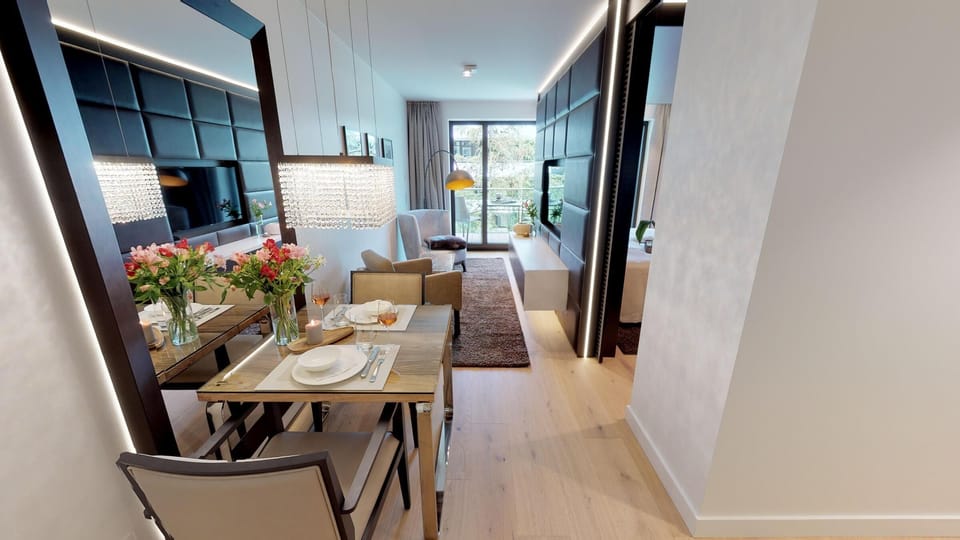 Chic Getaway by the Sea – Pet-Friendly & Just Minutes from the Beach