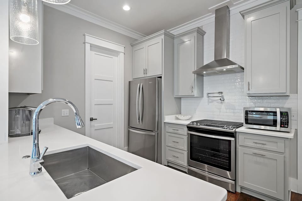 Om Sweet Om - Seagrove - First Floor - Kitchen Area