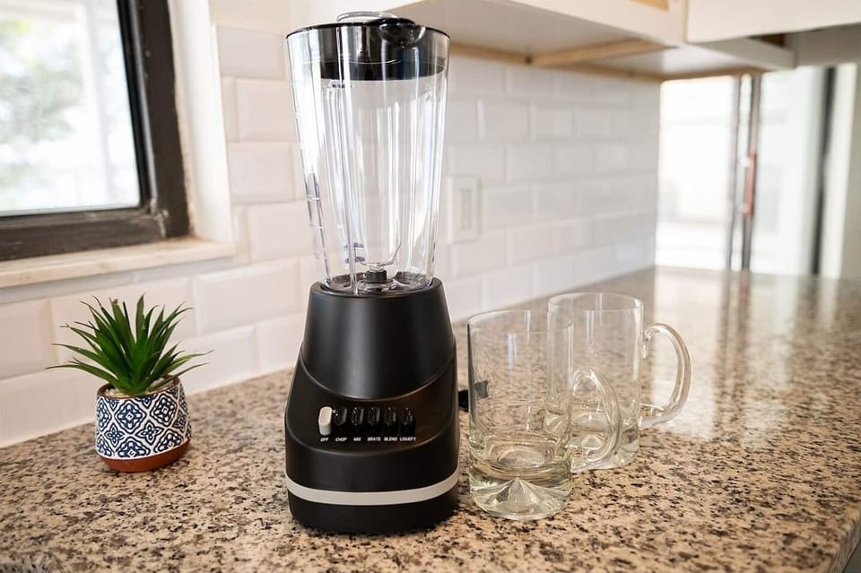 Mix up a milkshake or a cocktail as you overlook the water!