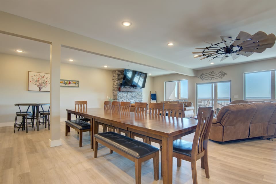 Dining Room/Living Room