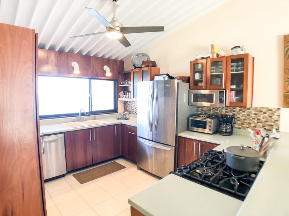 Fully Equipped, Gourmet Kitchen