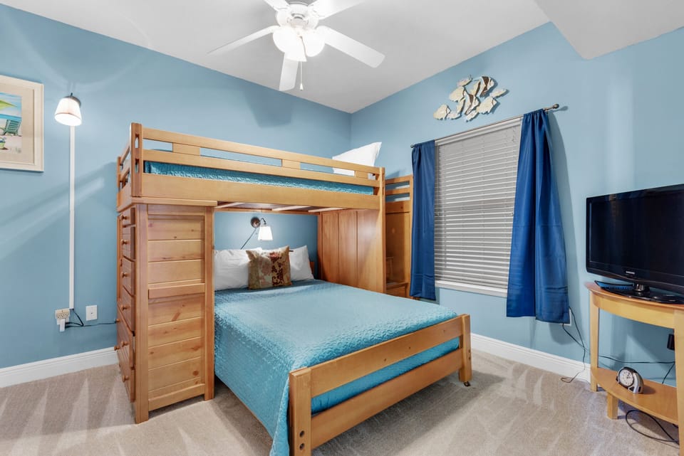 Guest bunkroom
