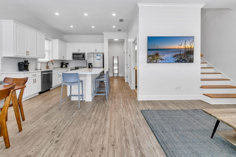 Dining to kitchen view