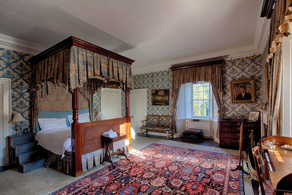 Blue room