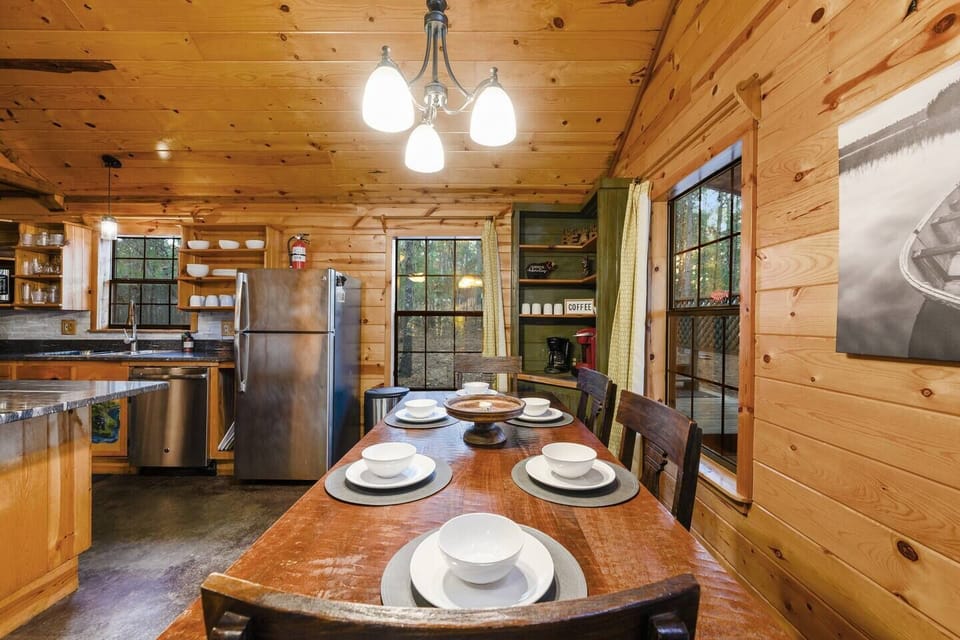 Dining area-table seating for 6.