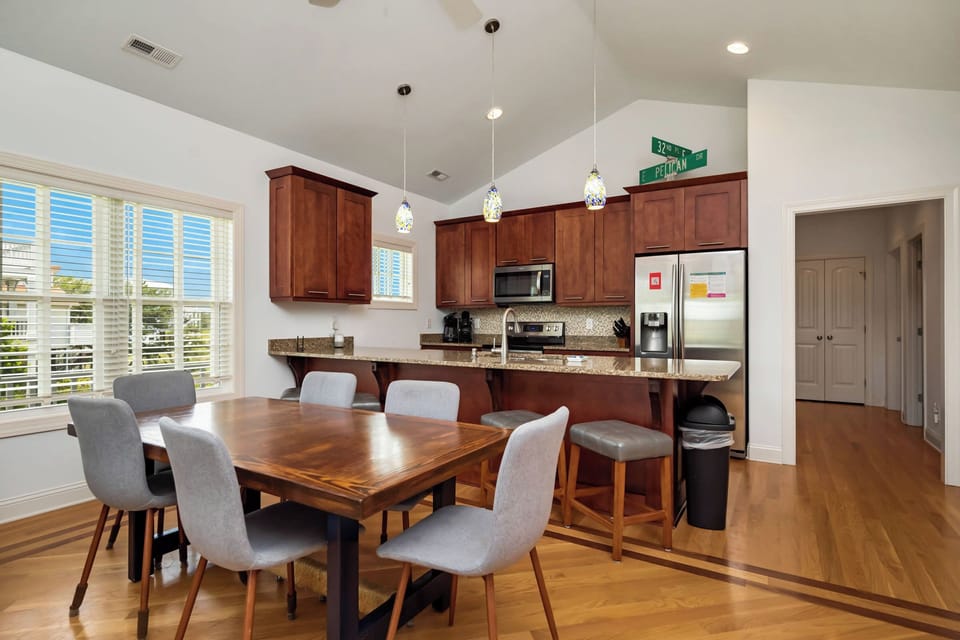 Dining / Kitchen - Southwest