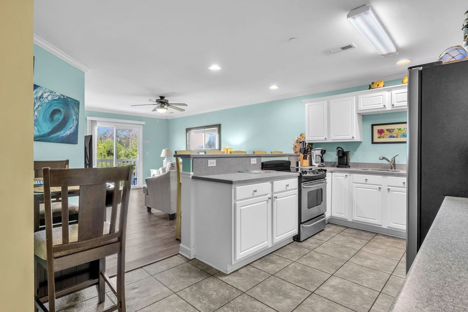 Dining / Kitchen - North