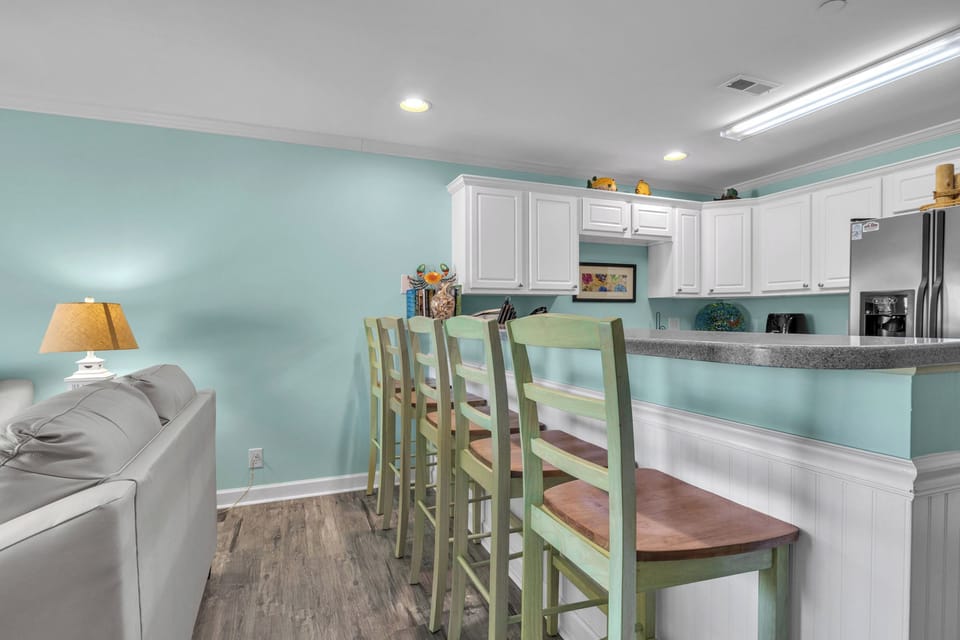 Kitchen / Bar Stools - North