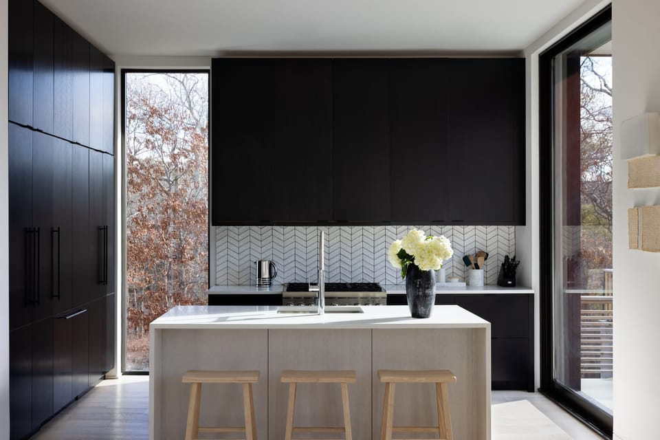 Modern Kitchen
Thermador Appliances
Le Creuset Cookware
