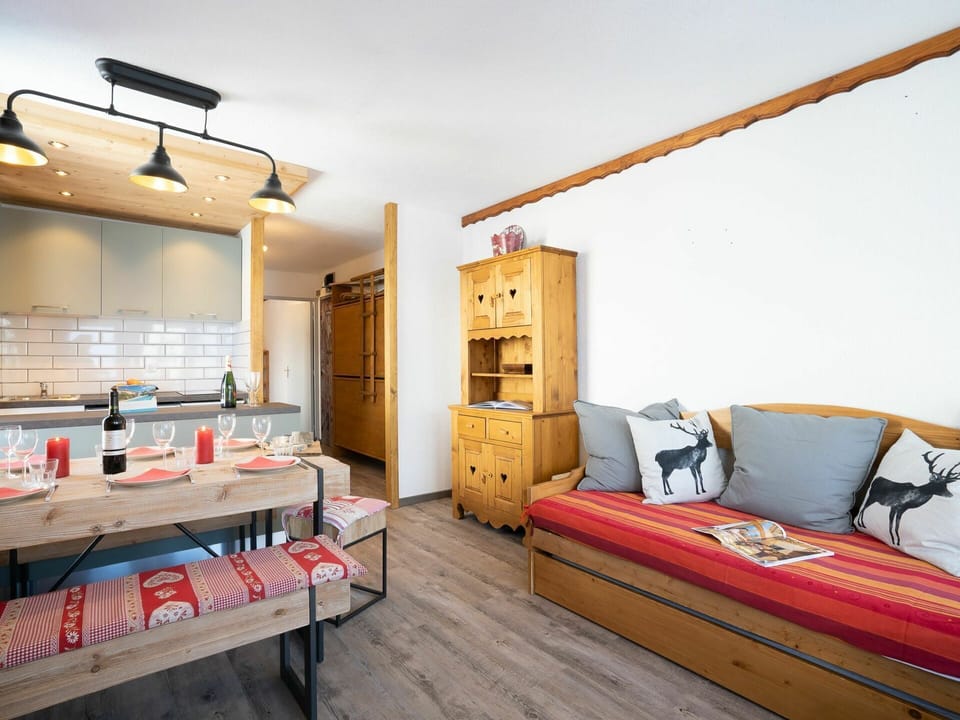 Furniture, Building, Property, Comfort, Wood, House, Bed Frame, Interior Design, Flooring, Floor