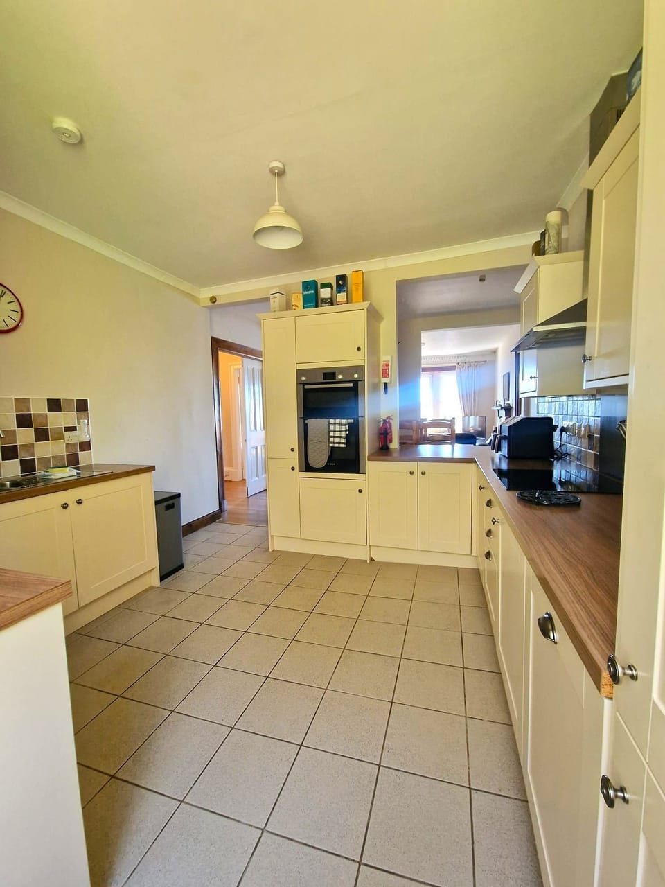 McCaigs Tower Apartment - Kitchen