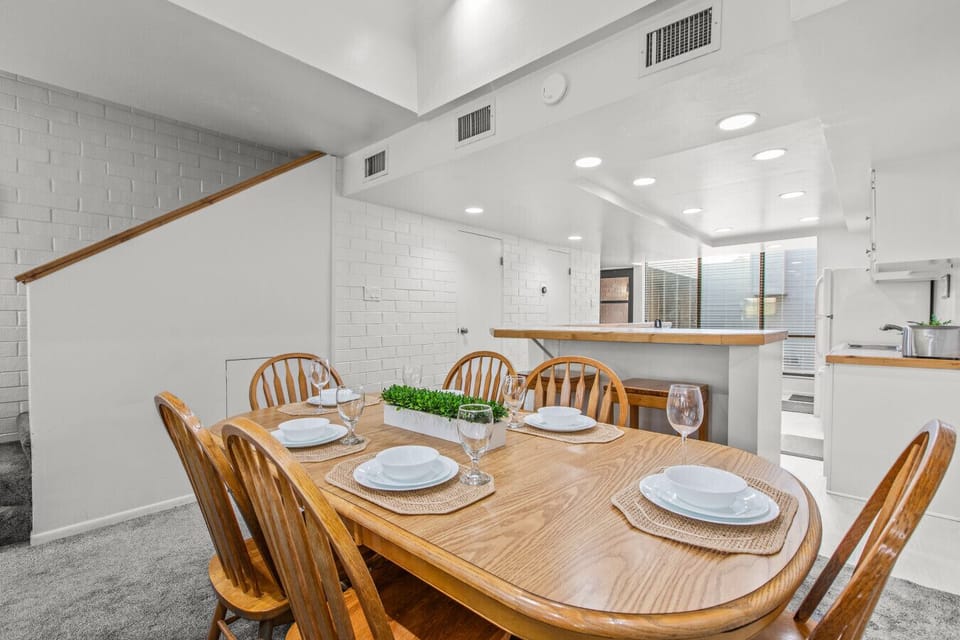 Dining room with a view and seating for 6