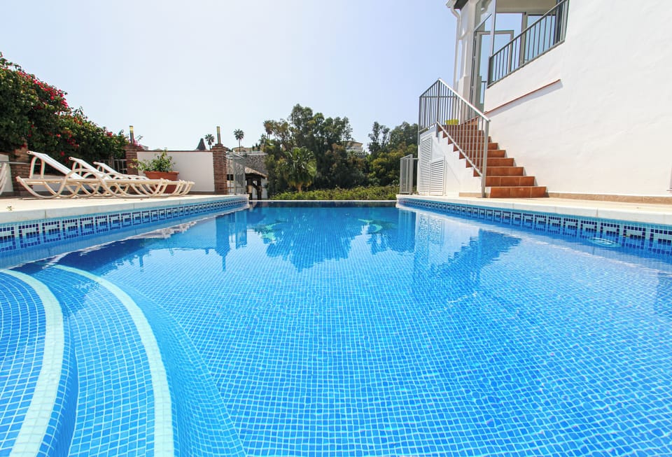 Pool (1)