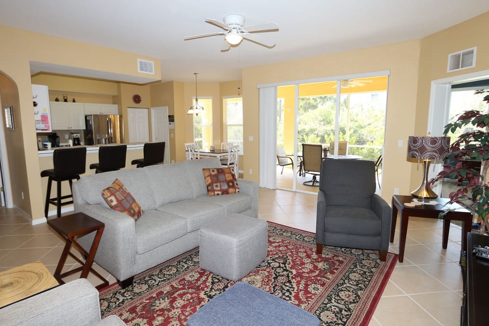 Living room with access to lanai