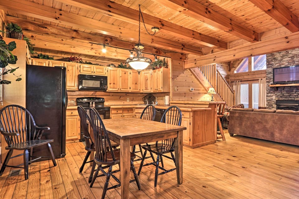 Kitchen | Fully Equipped