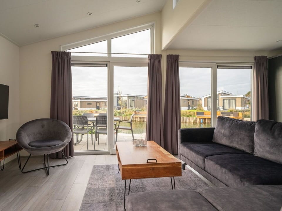 Furniture, Property, Table, Building, Comfort, Wood, Curtain, Interior Design, Shade, Plant