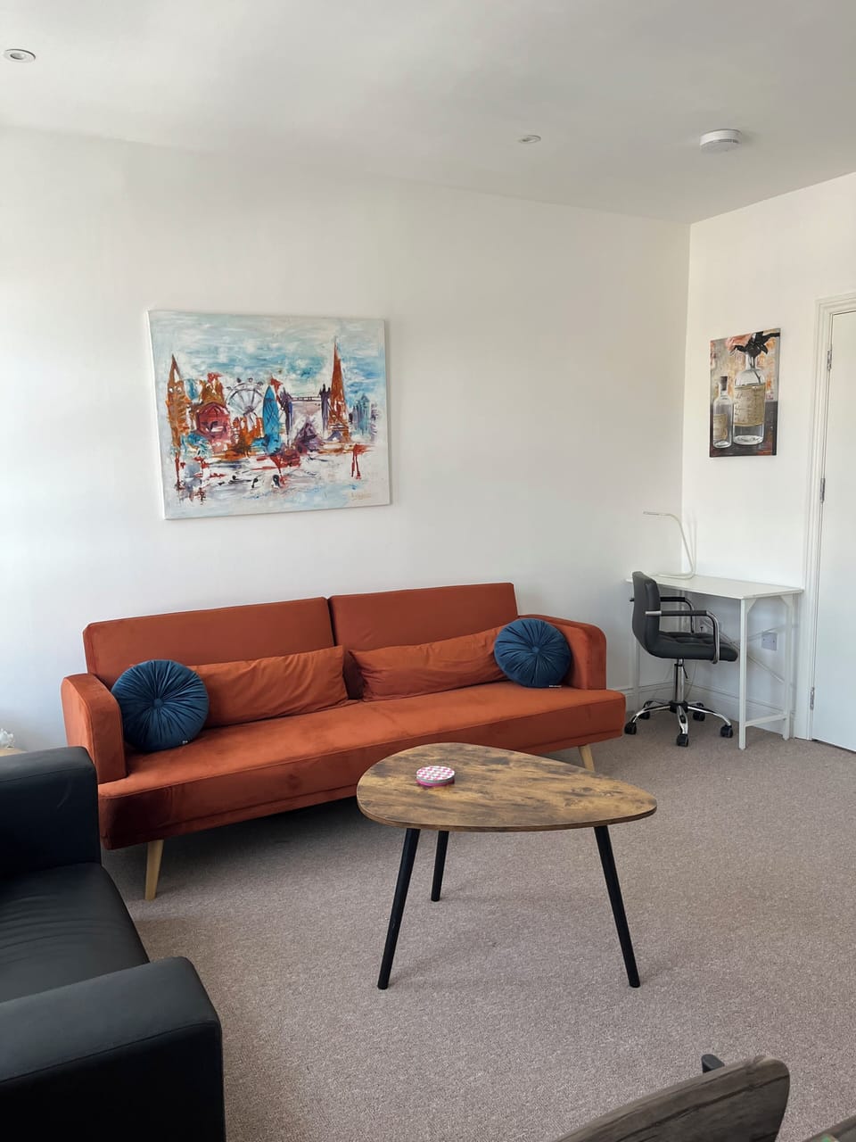 Sitting room and work desk