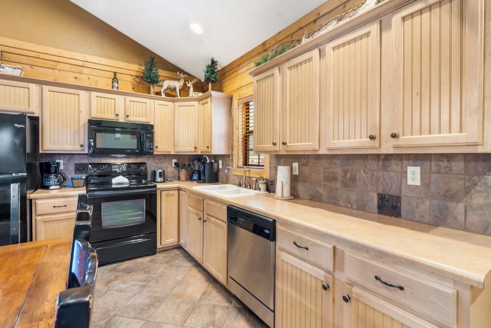 Nice Cabinet Space
