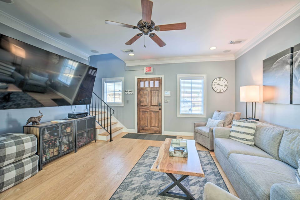 Tuscaloosa Vacation Rental | 2 Stories | 2BR | 2.5BA | 1,160 Sq Ft