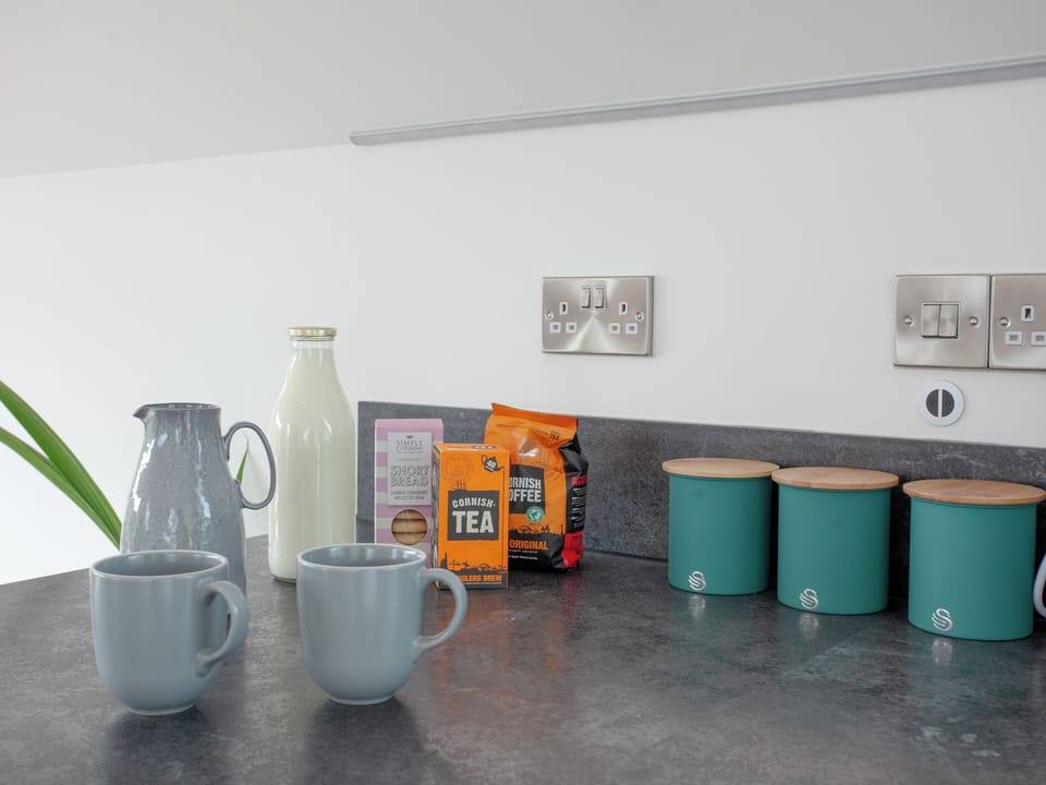 Kitchen | Little Foxes, Perranporth