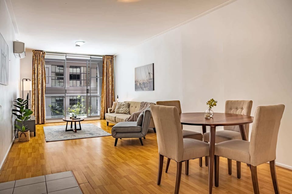 Living/Dining Area
