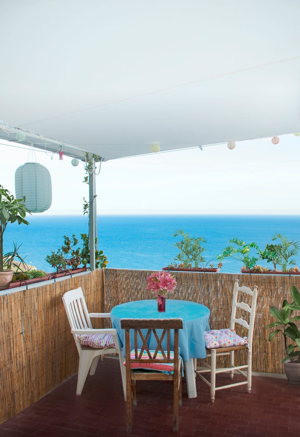 balcony - ( It may be that the decoration does not correspond exactly ) 