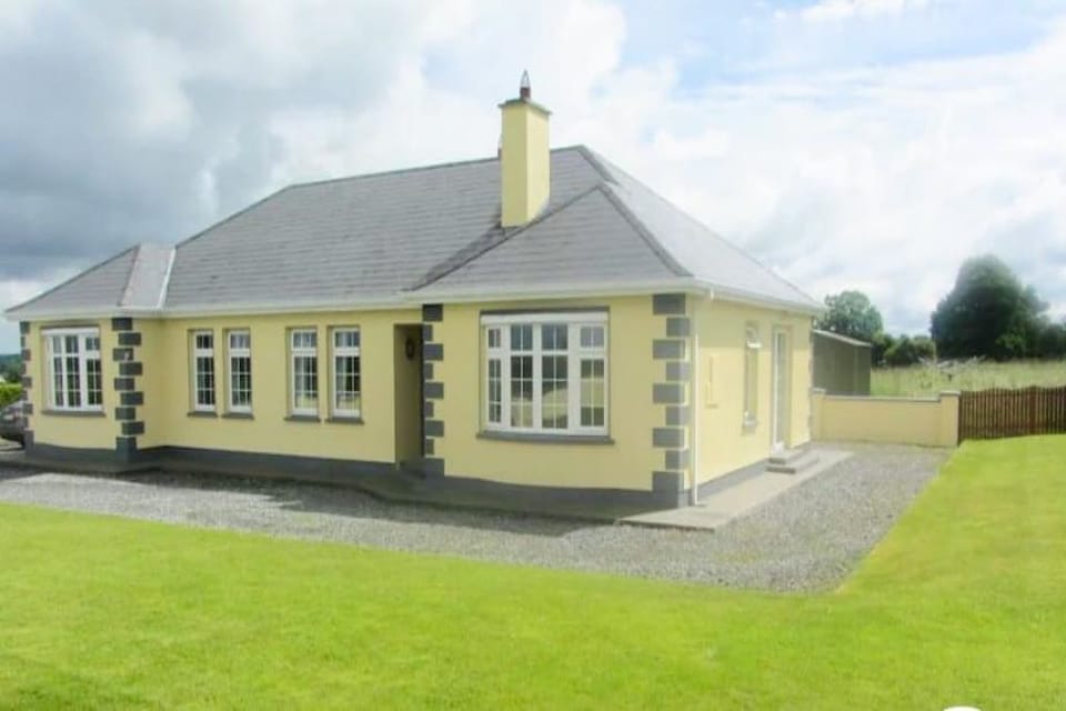 House grounds - ideal for BBQ's