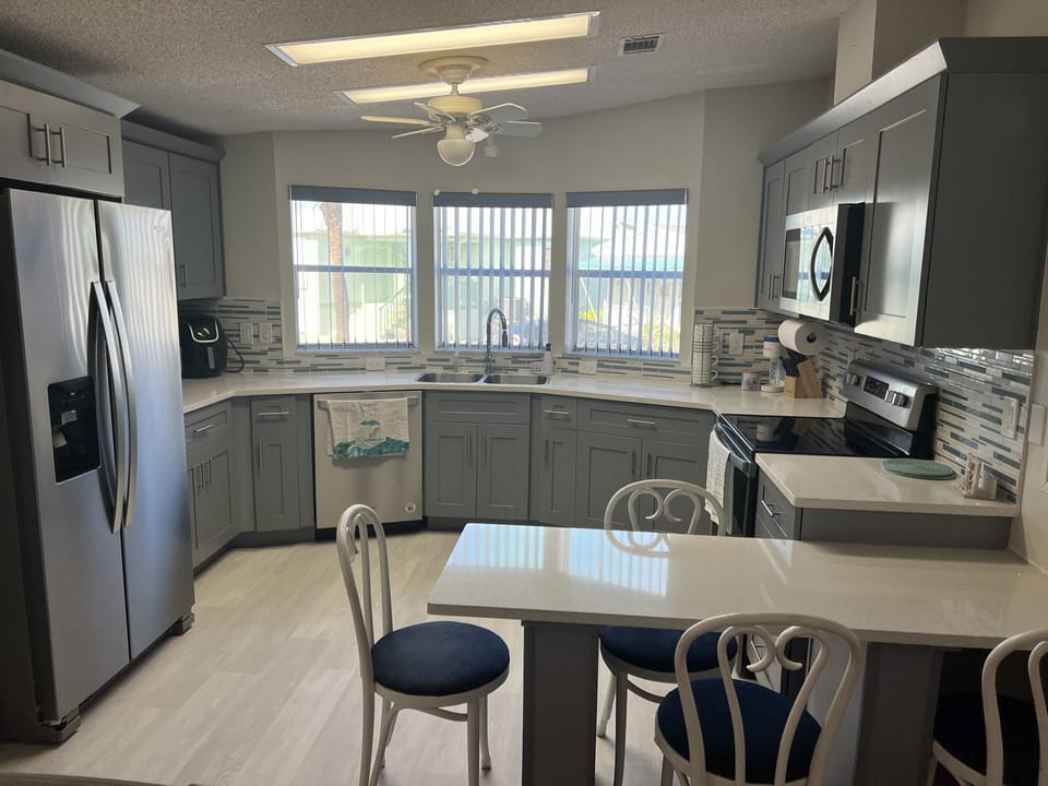 Large New kitchen