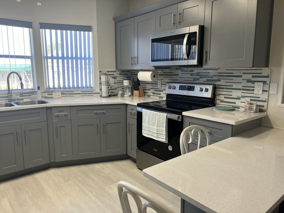 Large New kitchen