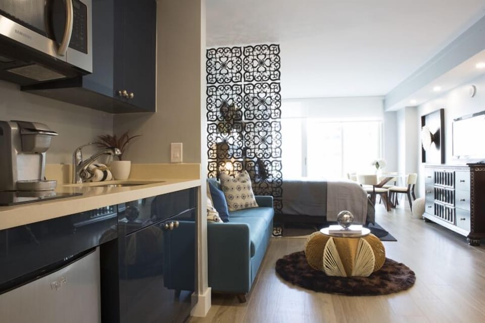 3rd Bedroom (1203)
