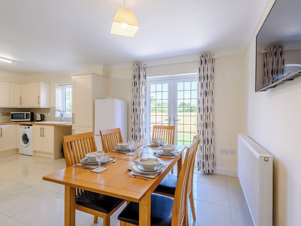 Open plan living space | 3 Dawson Park - Dawson Holiday Homes, Mablethorpe