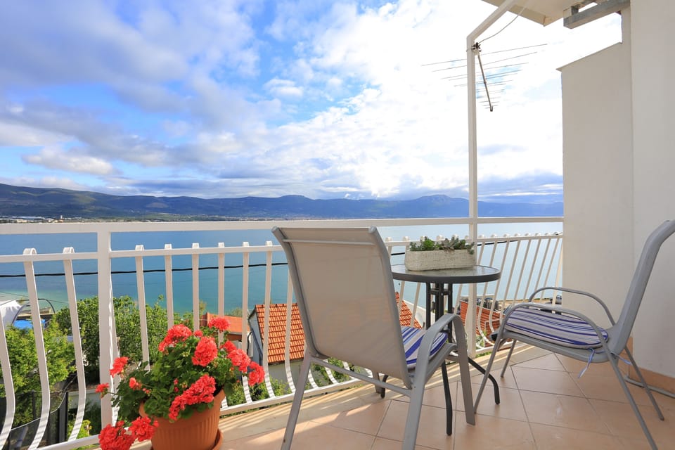Balcony 1