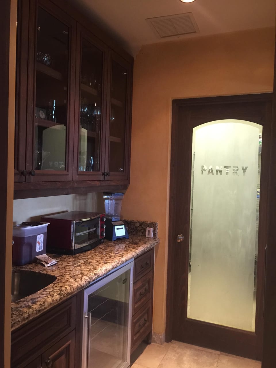 Butler pantry and walkin pantry off of the kitchen
