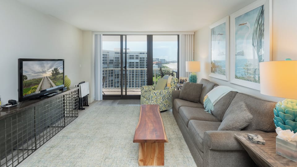 South Seas Tower 3-1709- Stunning Beach Views! House in Marco Island